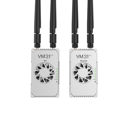VM31 Video&amp;Data&amp;RC link ha due frequenze opzionali ((800MHz、1.4 GHz) con una gamma di trasmissione di 15 km (aria-terra).